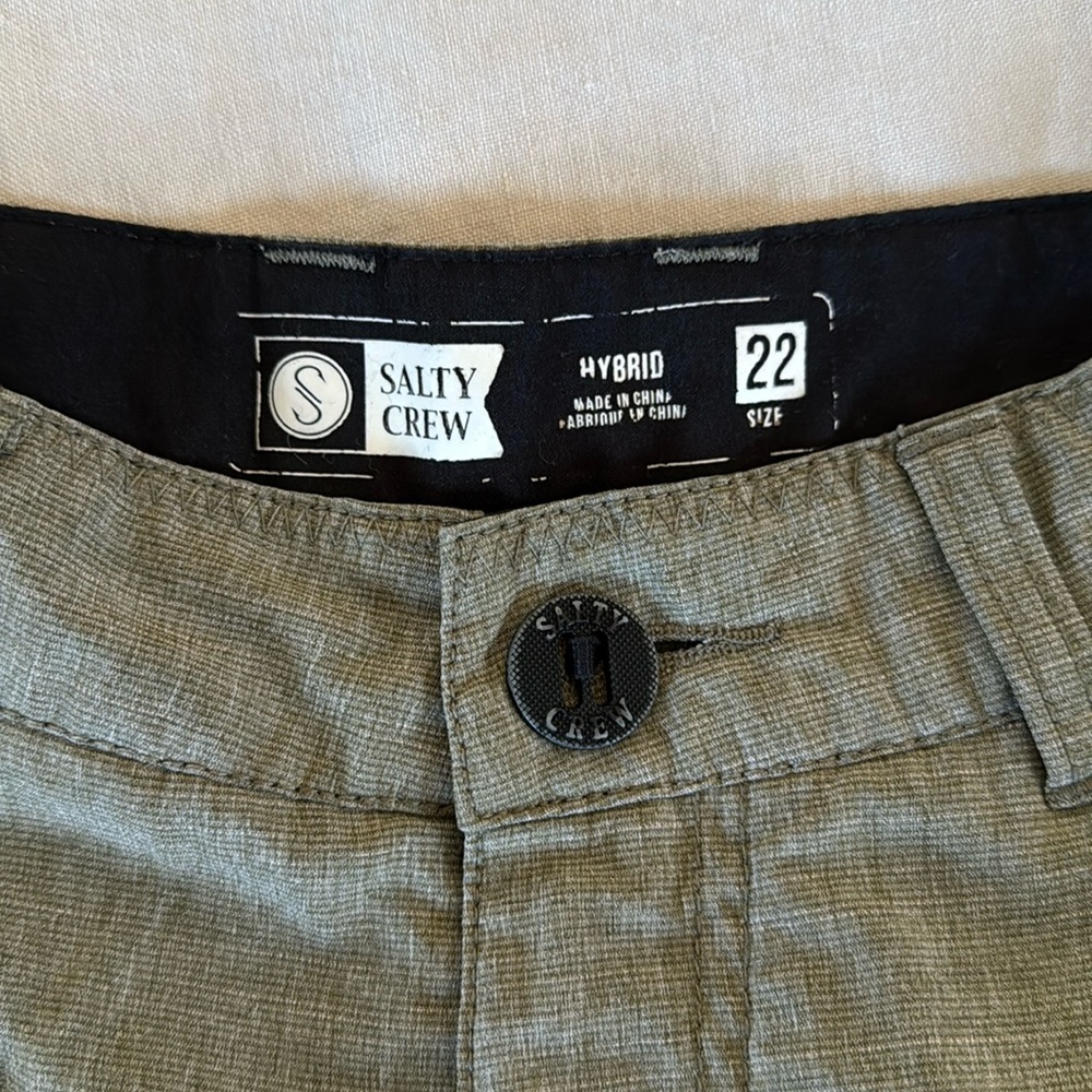 Salty Crew hybrid shorts size 22